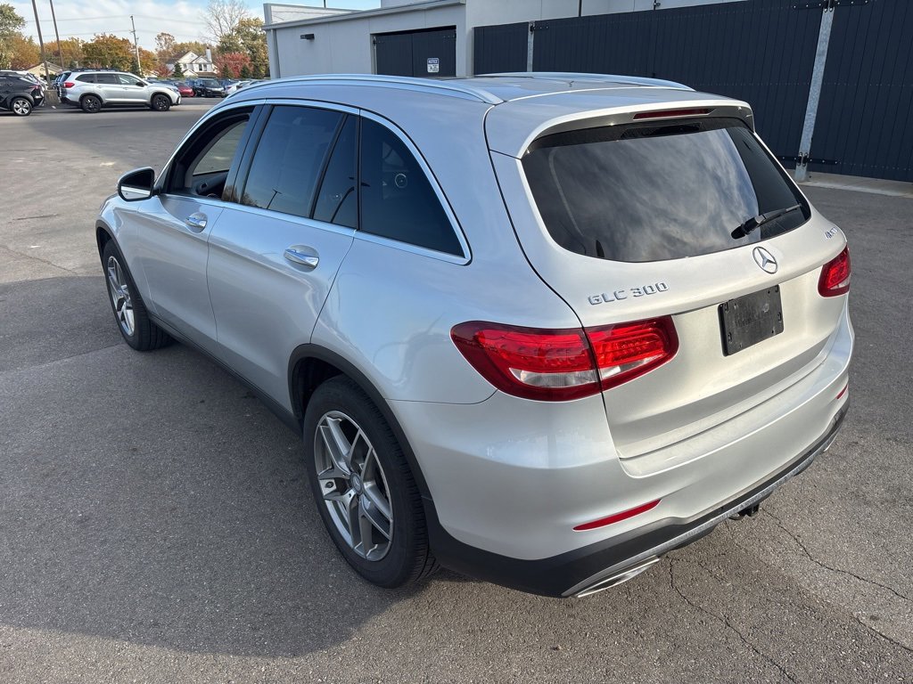 Used 2016 Mercedes-Benz GLC 300 4MATIC image 5