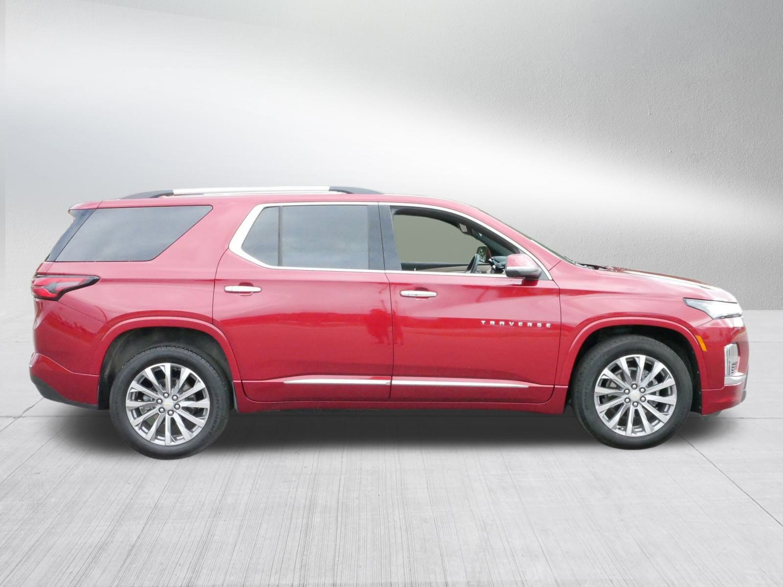 Used 2023 Chevrolet Traverse Premier image 8
