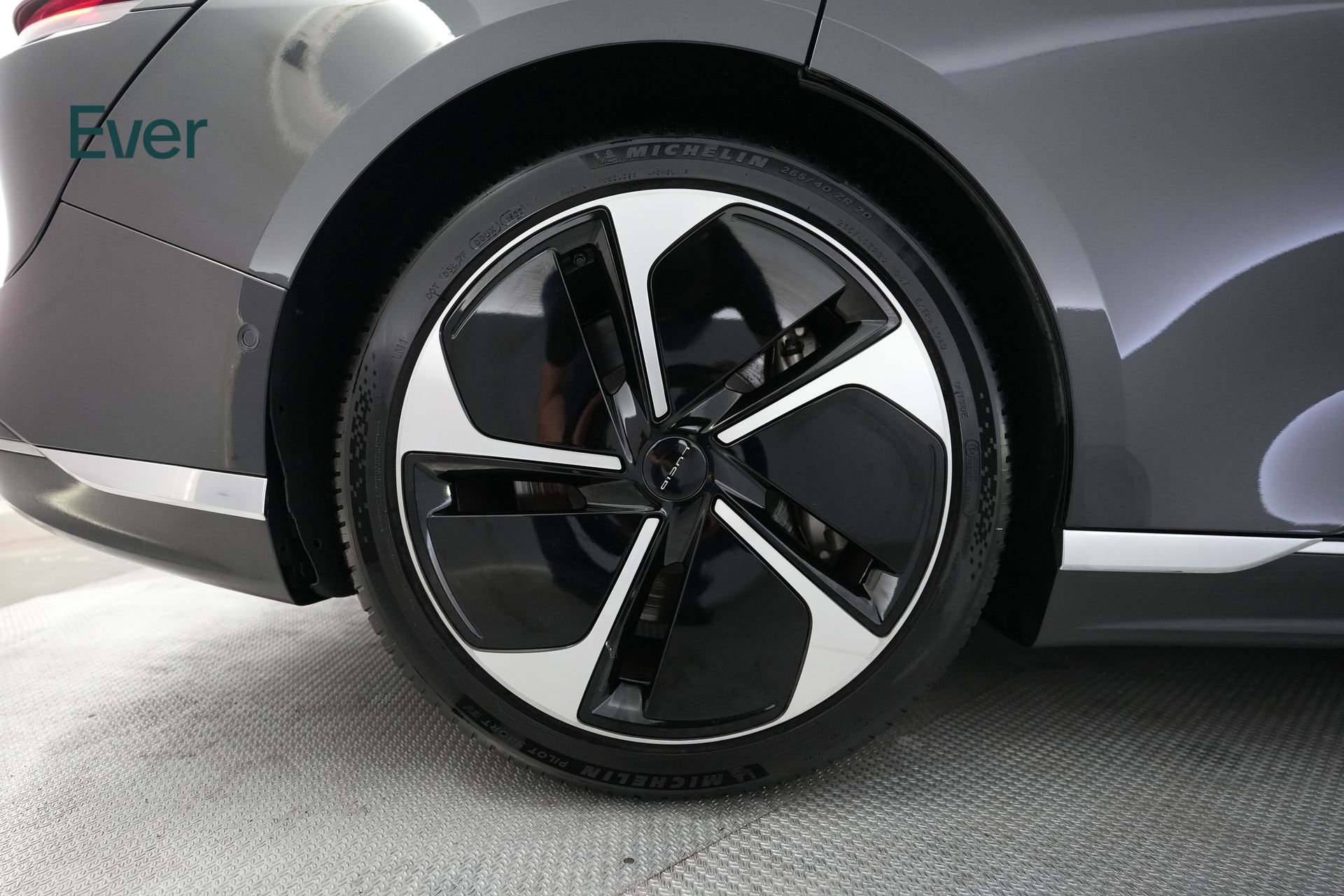 Used 2023 Lucid Air Touring AWD/4WD image 20