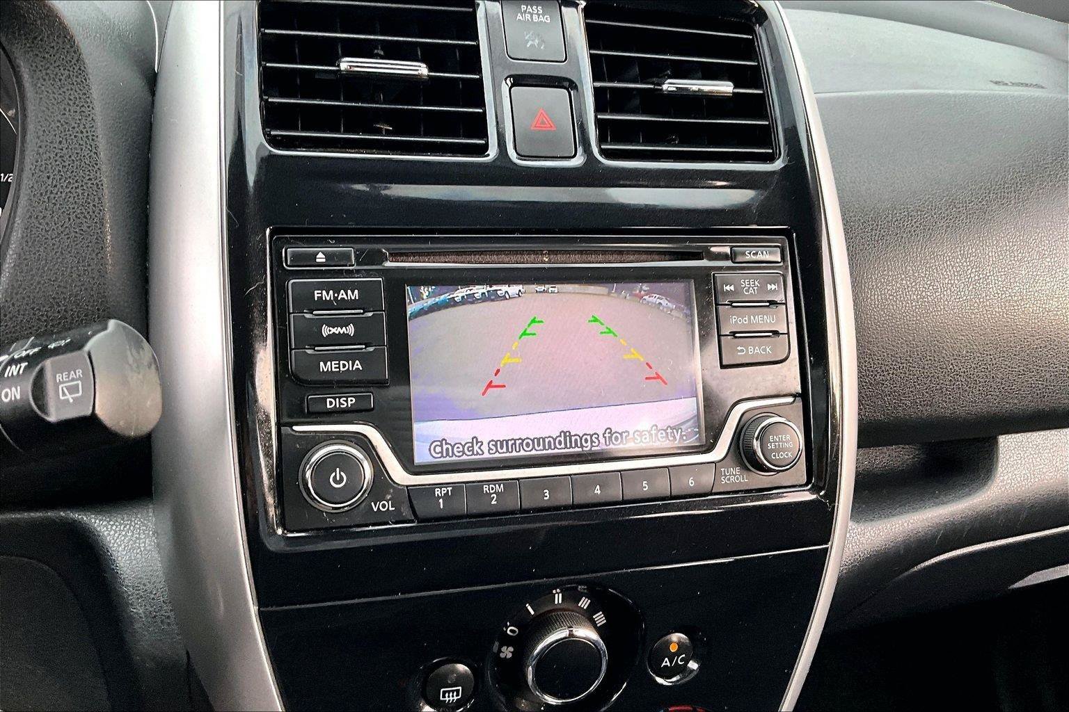 Used 2017 Nissan Versa Note SV FWD image 14