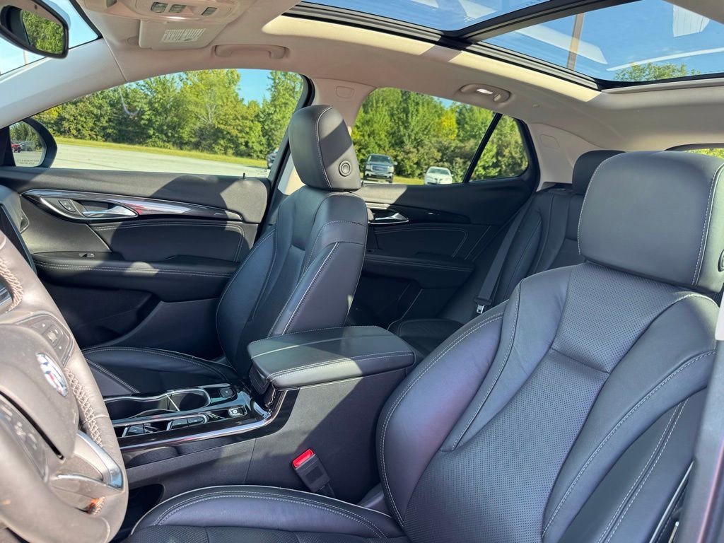 Used 2021 Buick Envision Essence w/ Technology Package I image 15