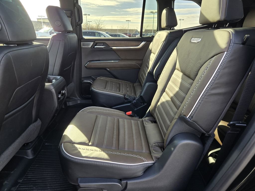 New 2026 GMC Acadia Denali Ultimate w/ LPO, Floor Liner Package AWD/4WD image 5