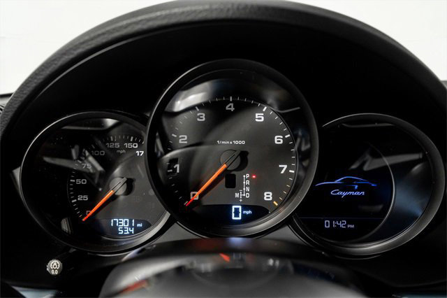 Used 2017 Porsche 718 Cayman Base image 34