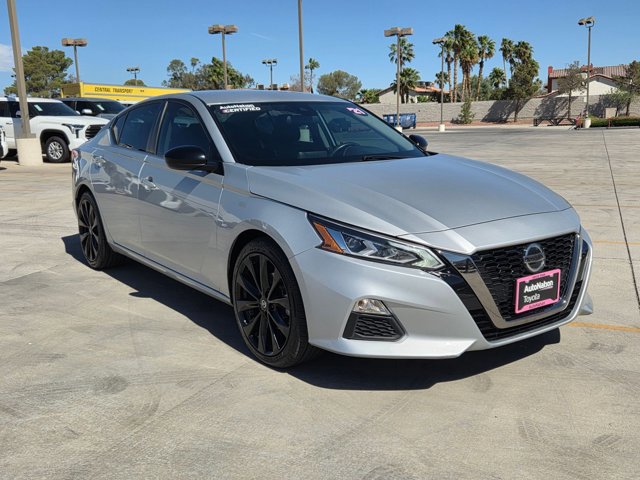 Used 2021 Nissan Altima 2.5 SR video 3