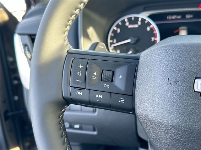 Used 2025 Nissan Rogue SV image 20