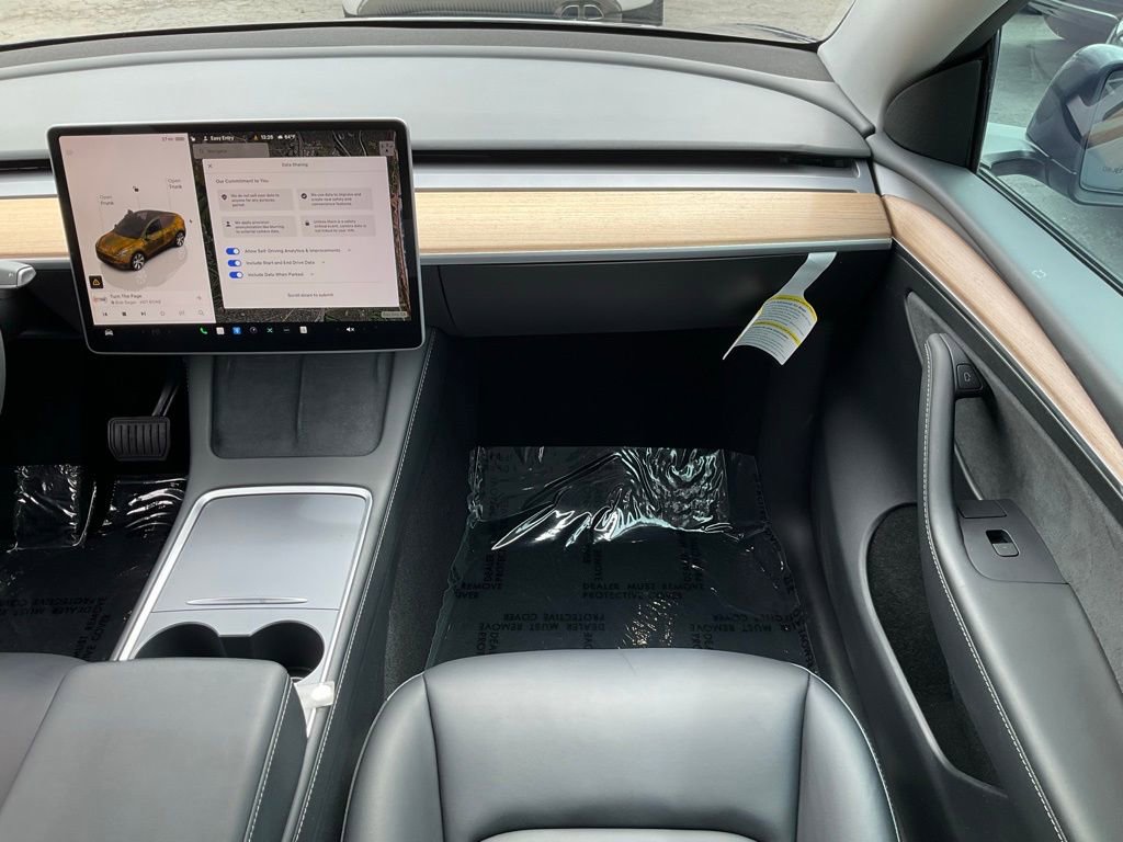 Used 2023 Tesla Model Y 2WD image 61