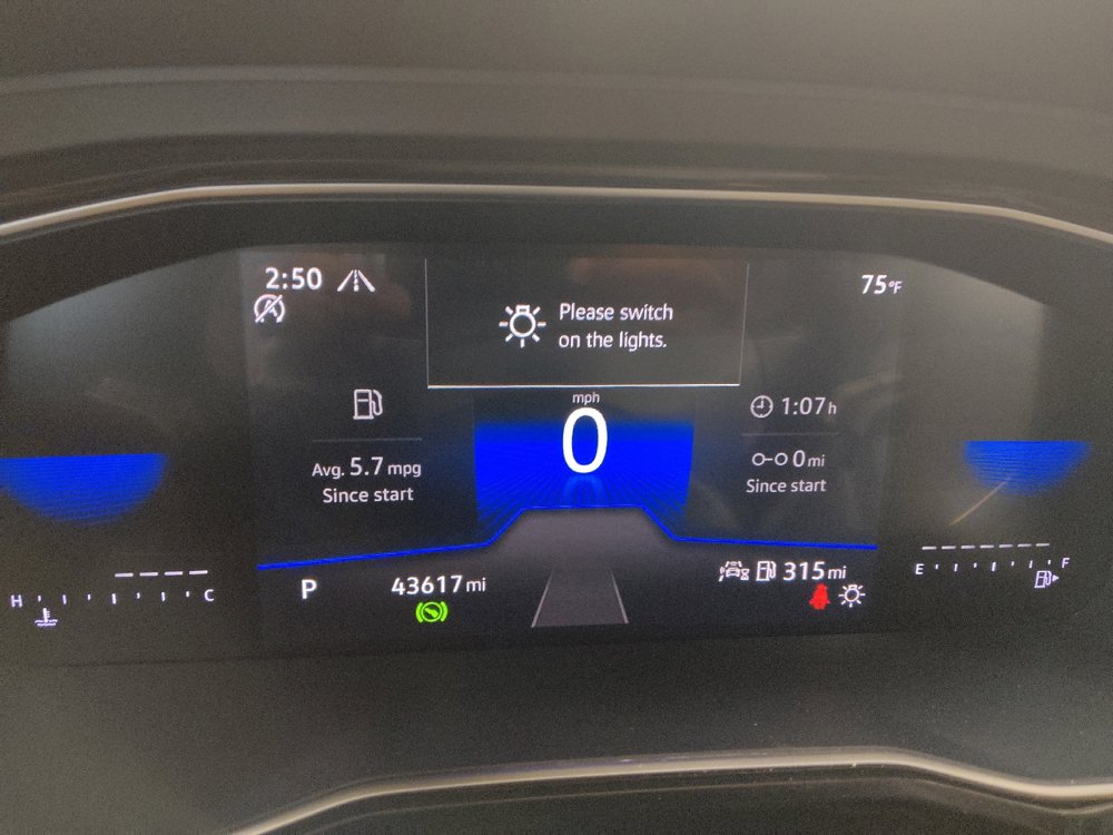 Used 2024 Volkswagen Jetta SE image 23