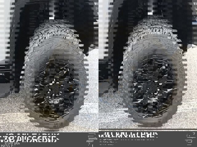 New 2025 GMC Hummer EV 3X w/ LPO, Dark Essentials Package image 29