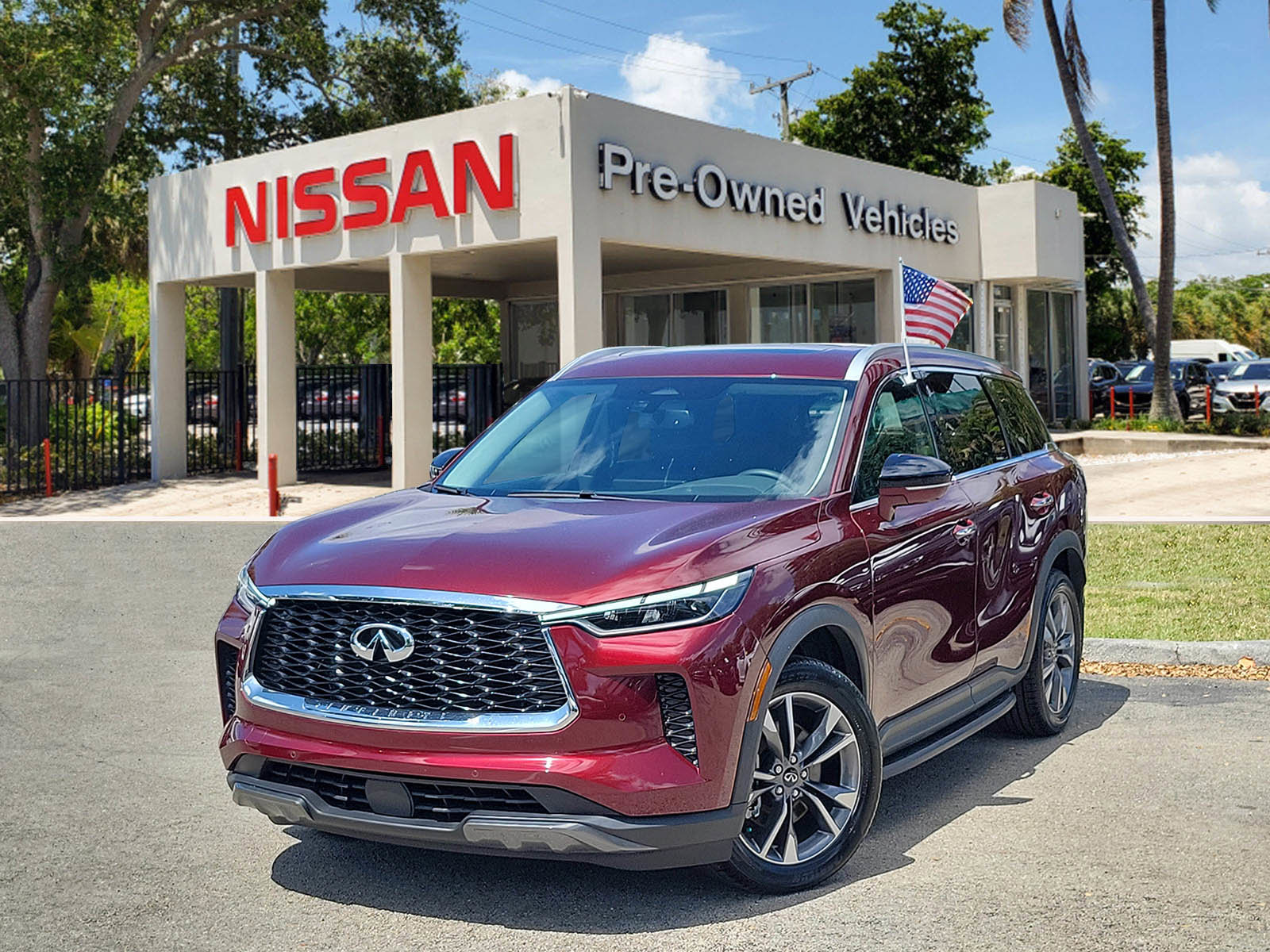 Used 2022 INFINITI QX60 Luxe w/ Cargo Package image 1