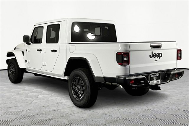 New 2025 Jeep Gladiator Sport image 4