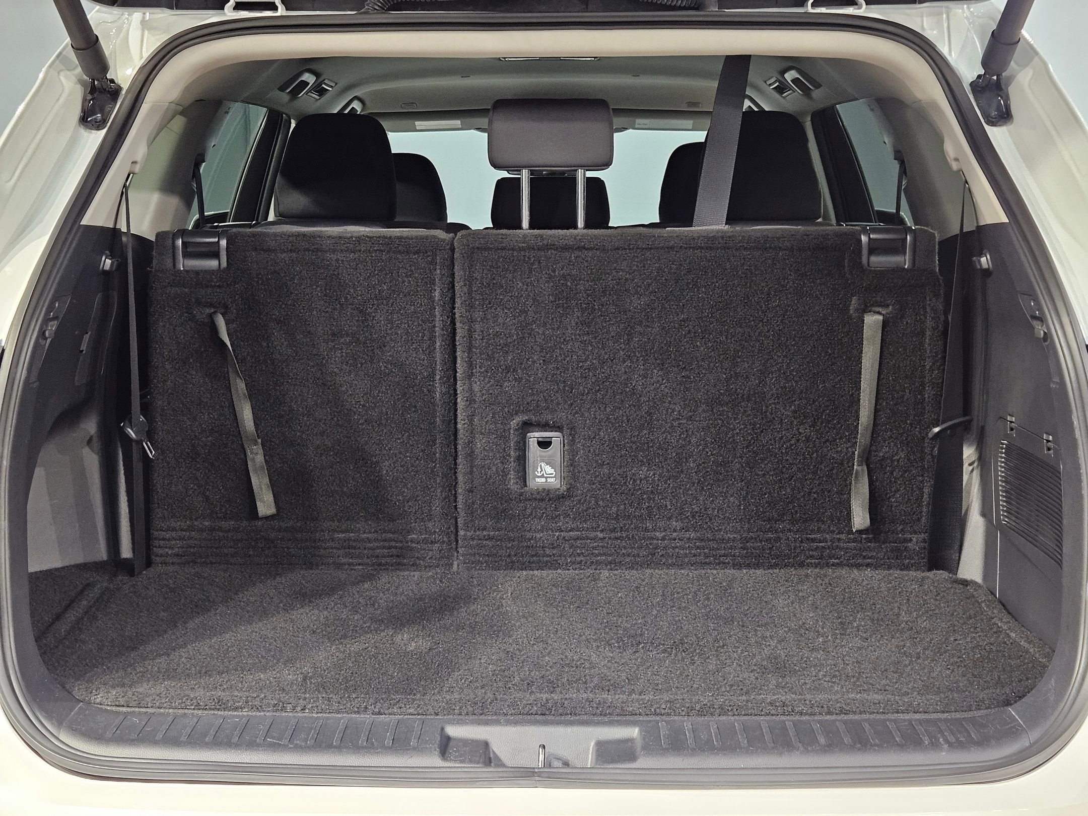 Certified 2025 Toyota Highlander LE FWD image 18