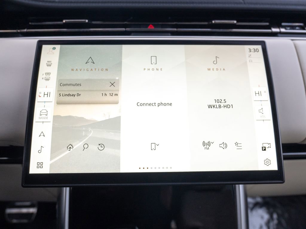 Certified 2025 Land Rover Range Rover SE image 22