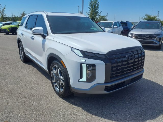 Certified 2025 Hyundai Palisade SEL FWD image 4