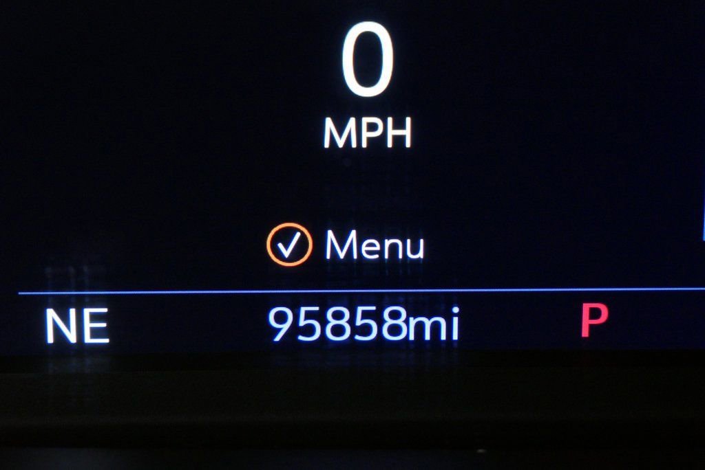 Used 2021 Chevrolet Suburban High Country w/ Premium Package image 28