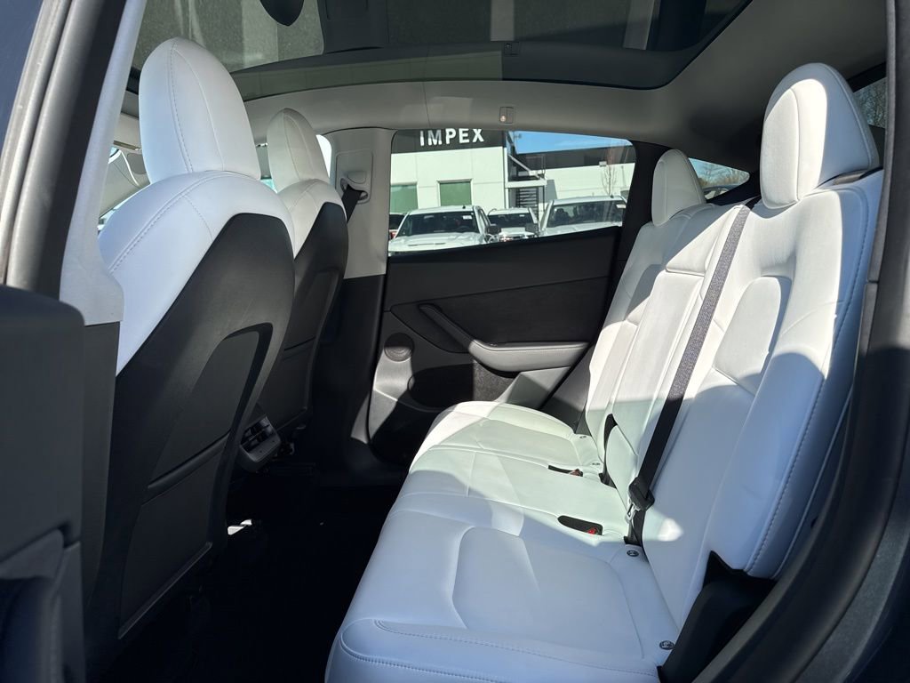 Used 2022 Tesla Model Y Performance image 13