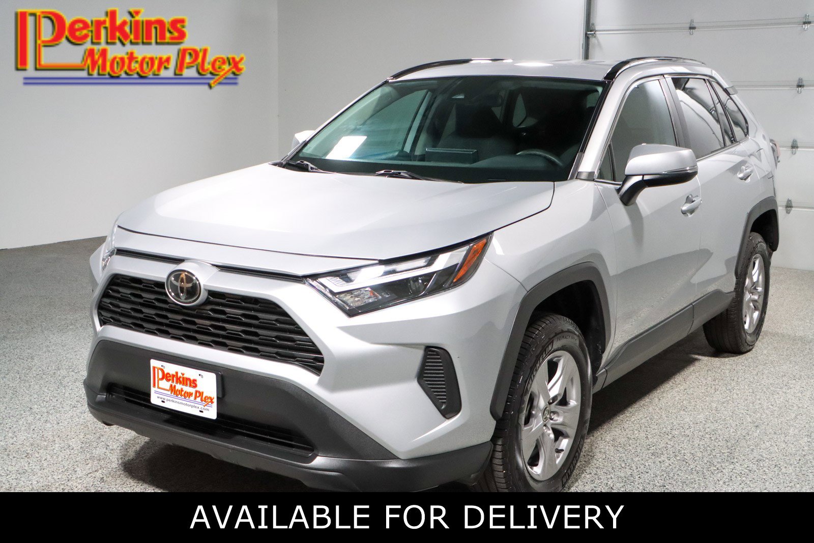Used 2022 Toyota RAV4 XLE image 1