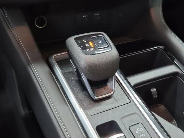 Used 2025 Nissan Pathfinder SV w/ SV Premium Package image 33