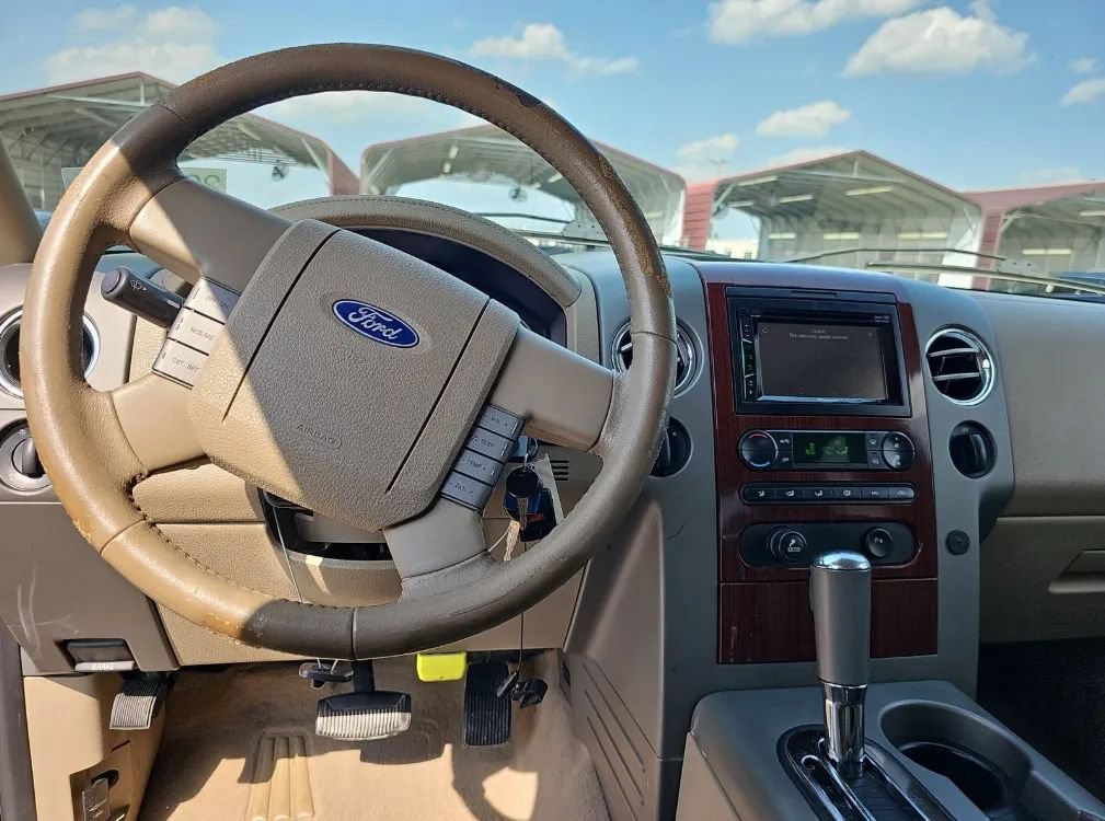 Used 2006 Ford F150 Lariat AWD/4WD image 11