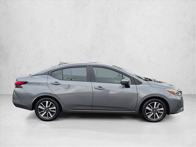 Used 2025 Nissan Versa SV FWD image 4