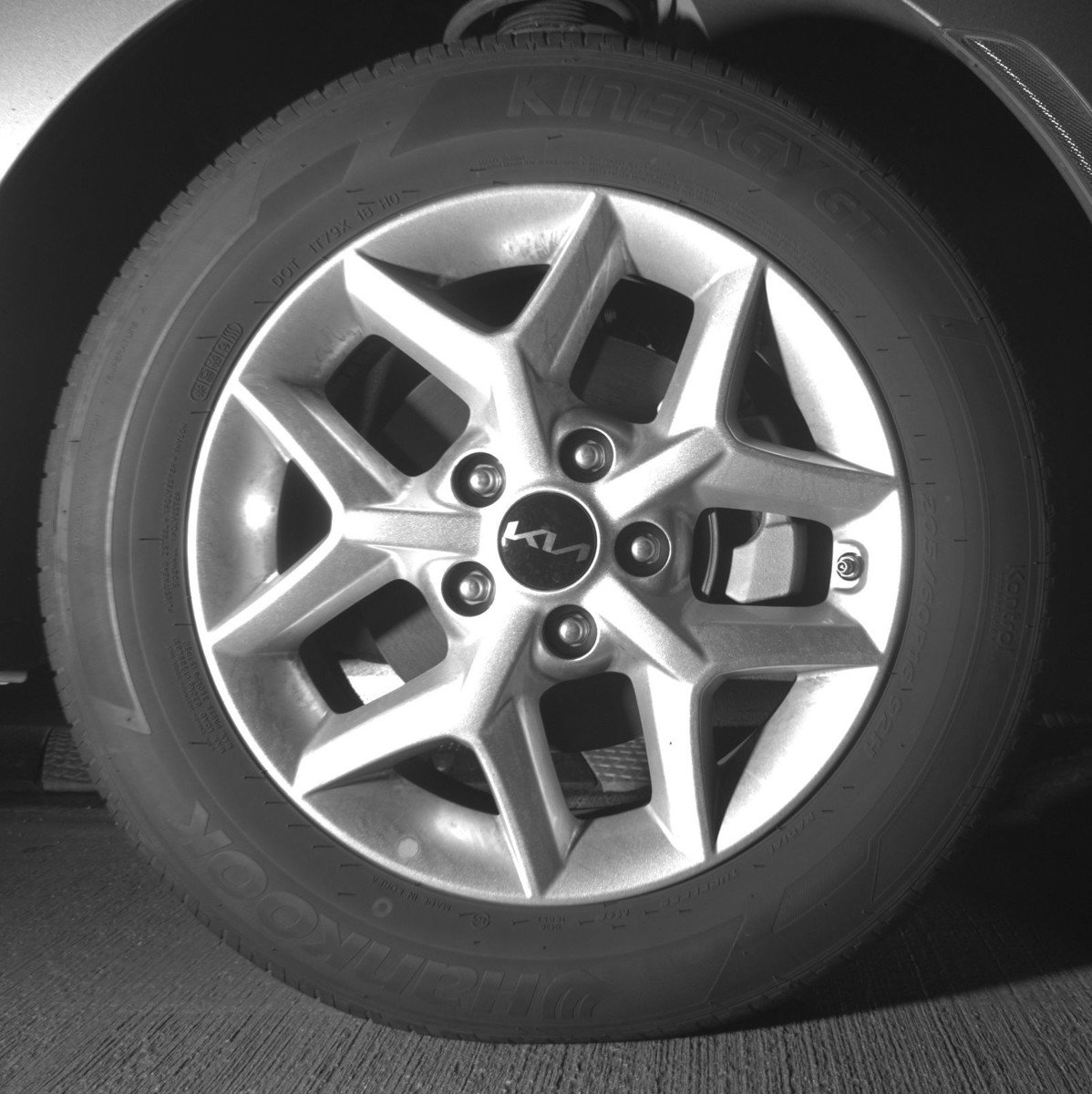 Used 2025 Kia Soul LX w/ LX Technology Package FWD image 13