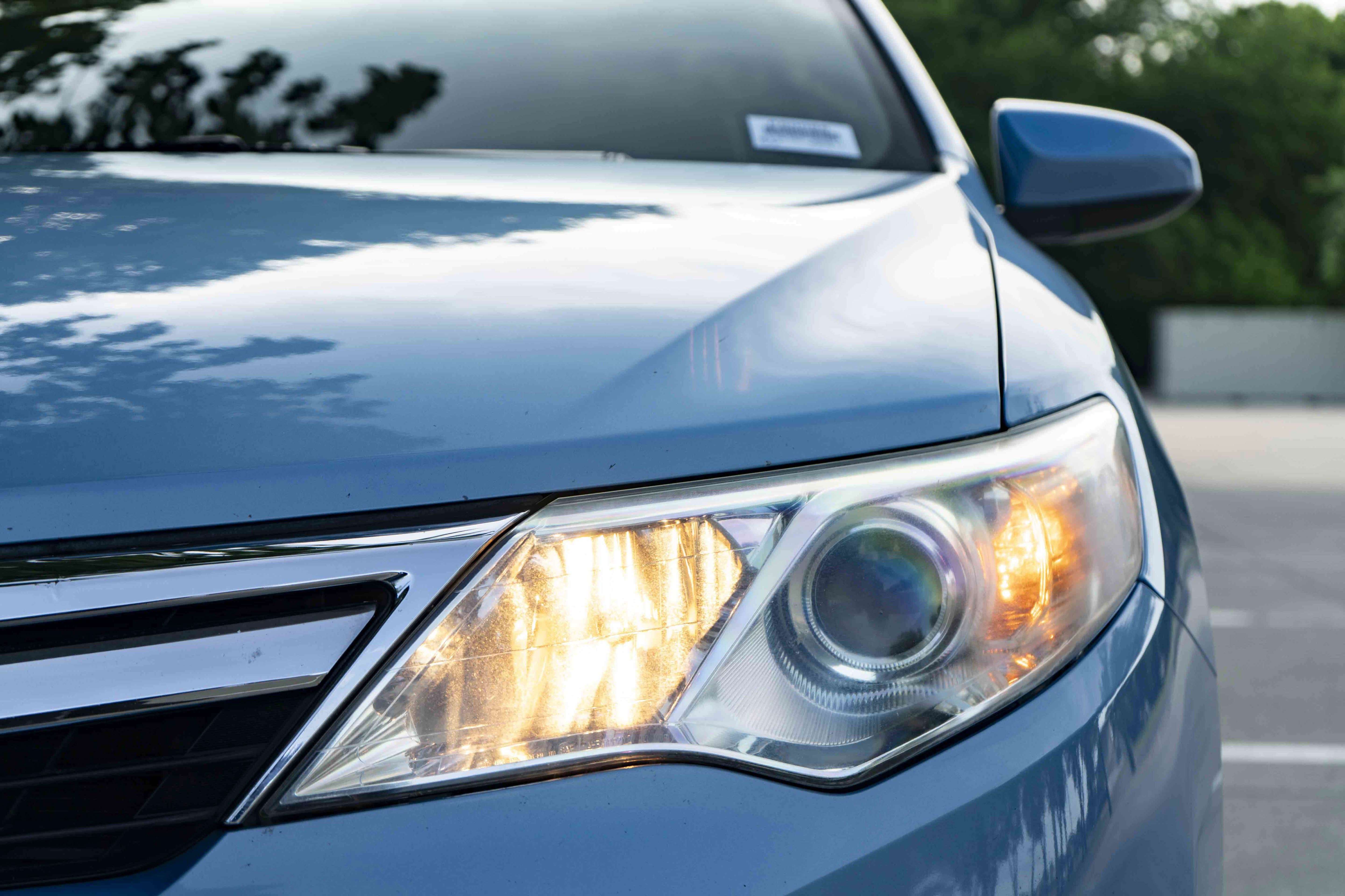 Used 2012 Toyota Camry XLE w/ Leather Pkg FWD image 11