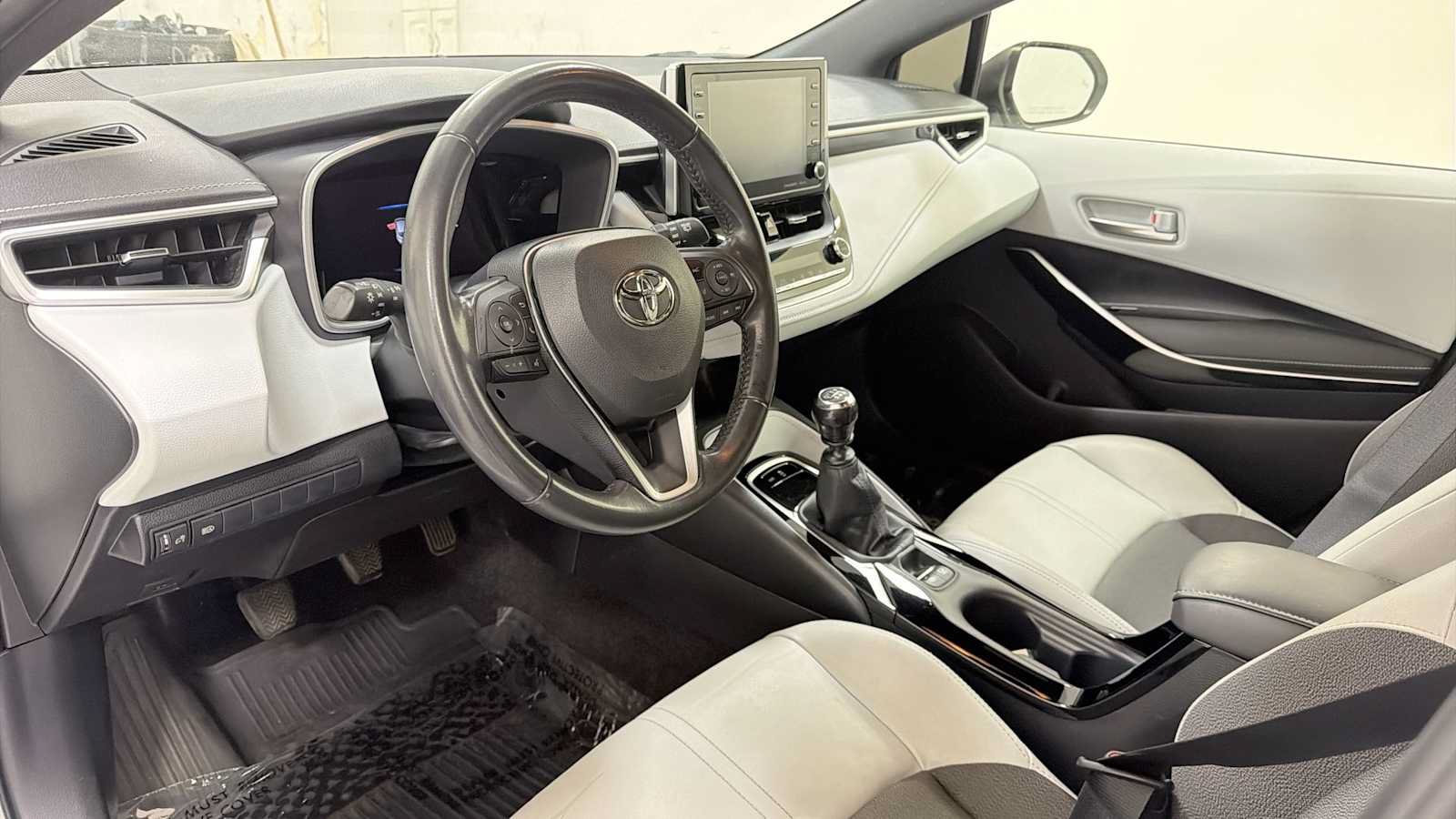 Certified 2019 Toyota Corolla XSE FWD image 12
