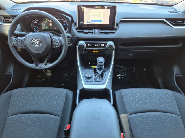 Used 2025 Toyota RAV4 XLE AWD/4WD image 17