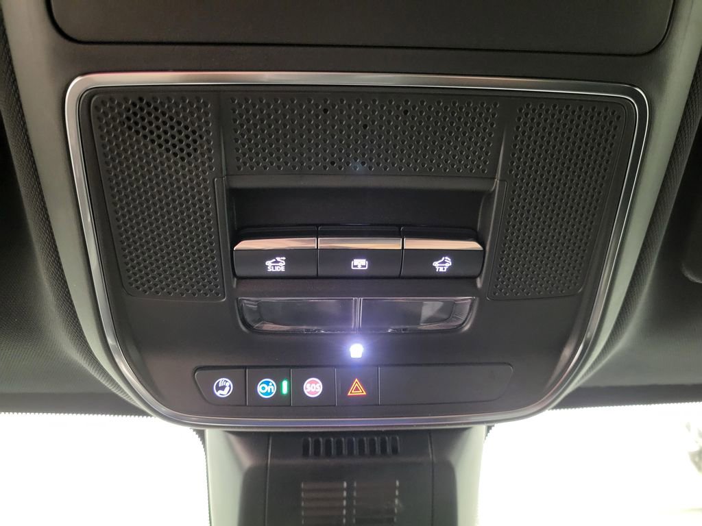 New 2026 Chevrolet Equinox RS image 12