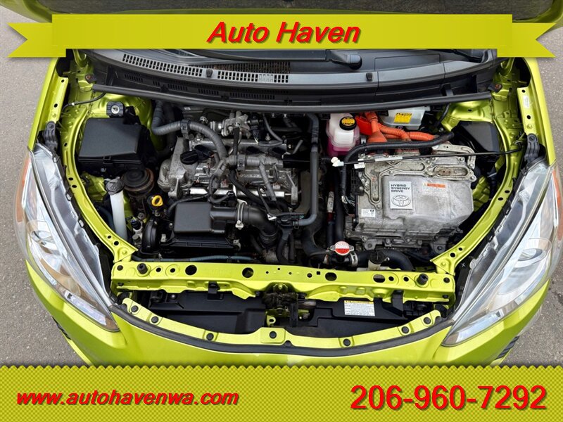 Used 2016 Toyota Prius C Two FWD image 8