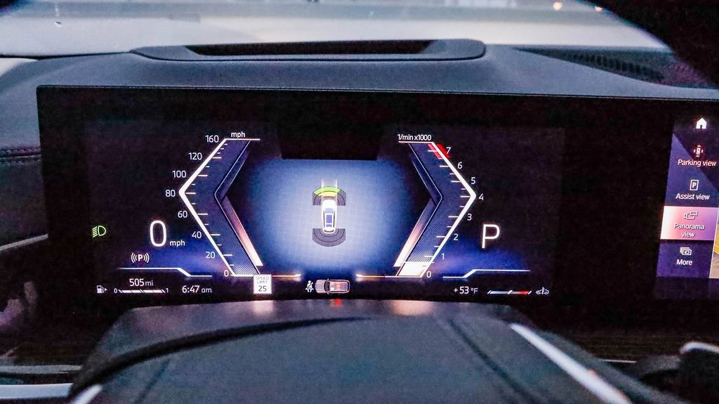 Used 2023 BMW X7 xDrive40i image 28