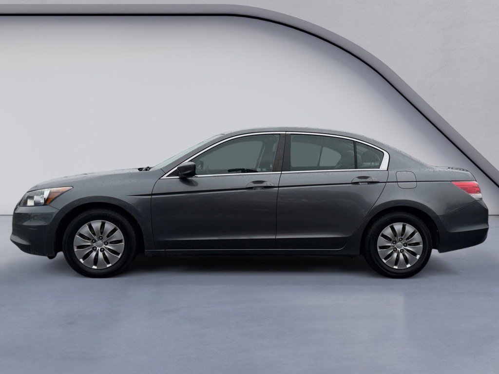 Used 2011 Honda Accord LX image 2