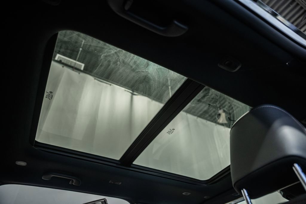 New 2026 Jeep Cherokee Overland image 38