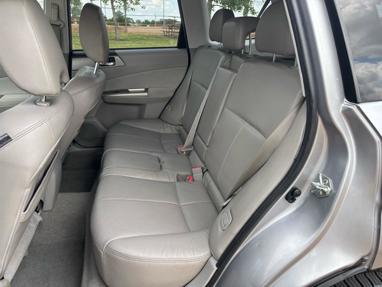 Used 2010 Subaru Forester 2.5XT Limited AWD/4WD image 11