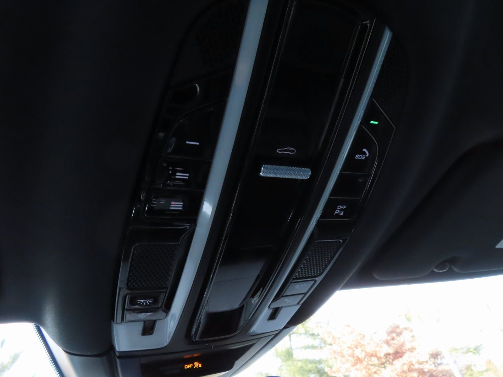 Used 2021 Porsche Cayenne Coupe image 37