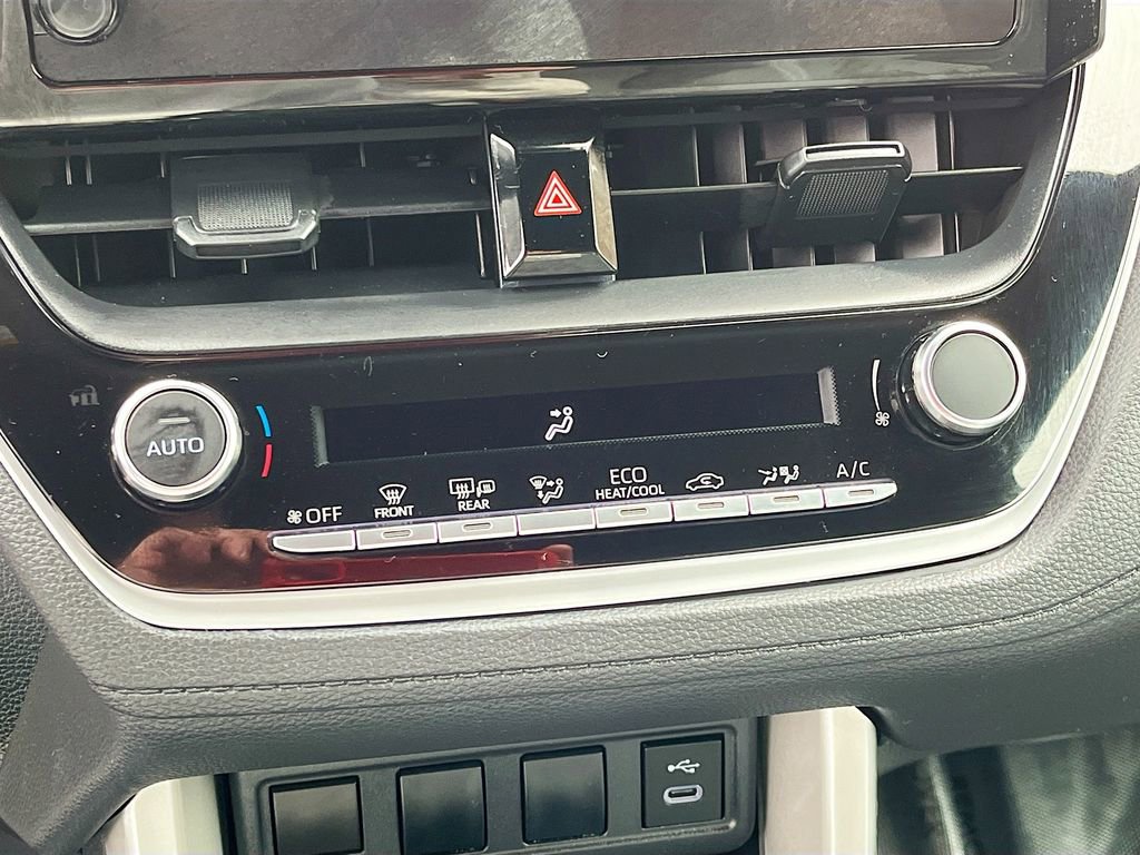 Used 2025 Toyota Corolla Cross AWD Hybrid image 16