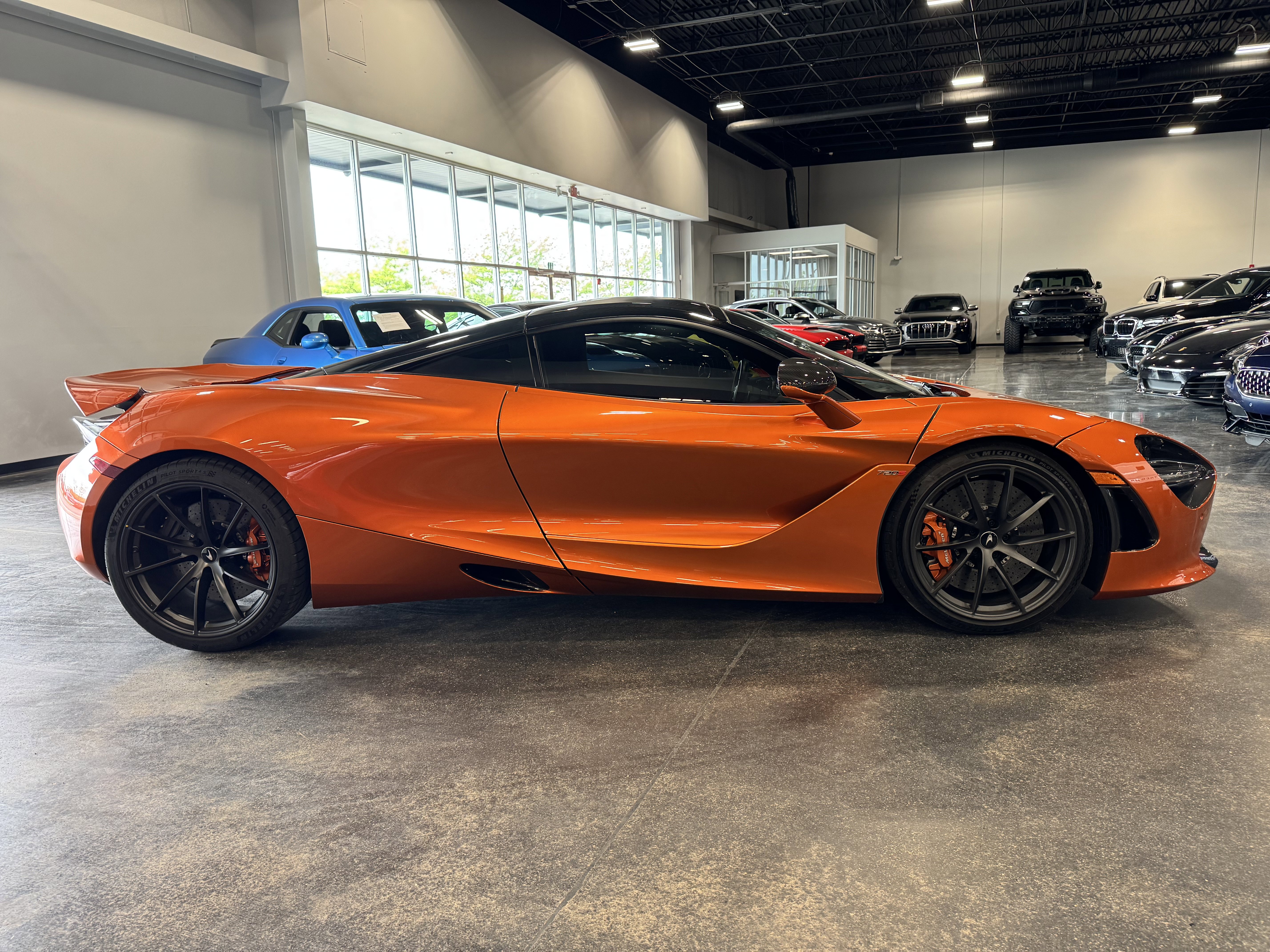 Used 2019 McLaren 720S Performance image 2