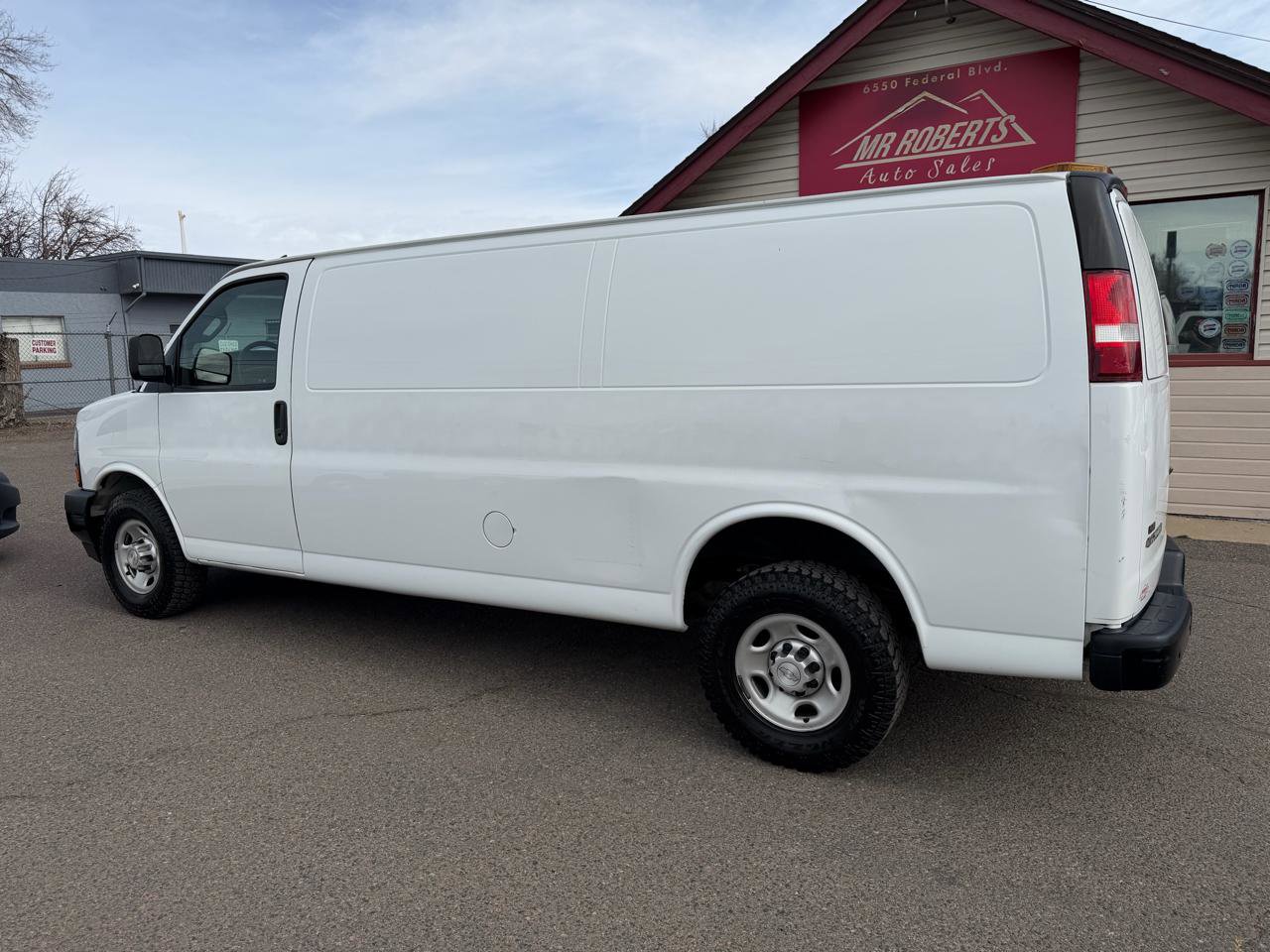 Used 2020 Chevrolet Express 2500 Extended w/ Communications Package image 6