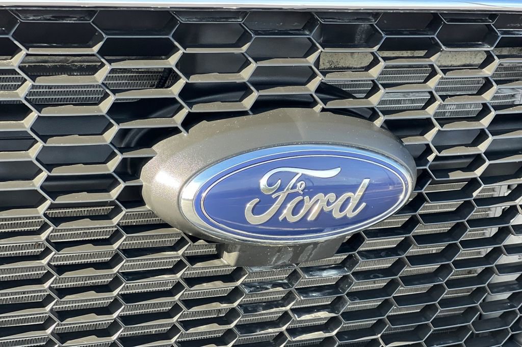 Used 2024 Ford Transit 250 Low Roof w/ Exterior Upgrade Package image 7