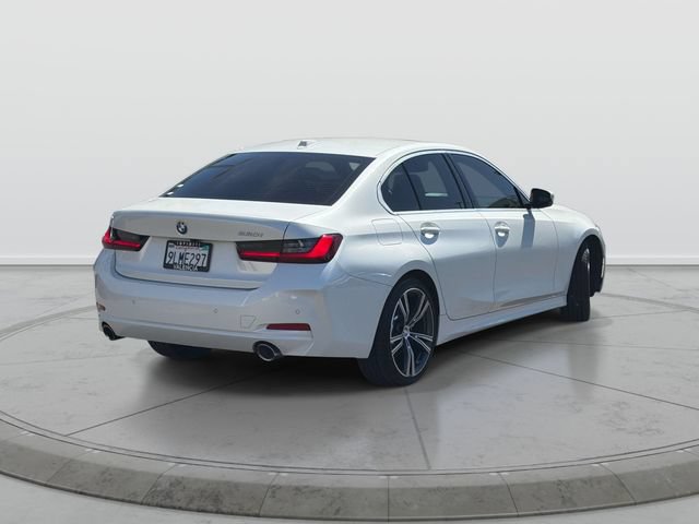 Used 2024 BMW 330i Sedan w/ Convenience Package RWD image 4