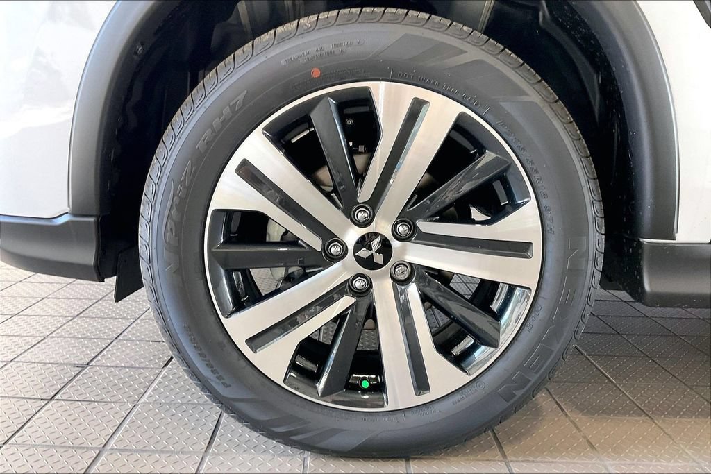 New 2027 Mitsubishi Outlander Sport ES AWD/4WD image 12