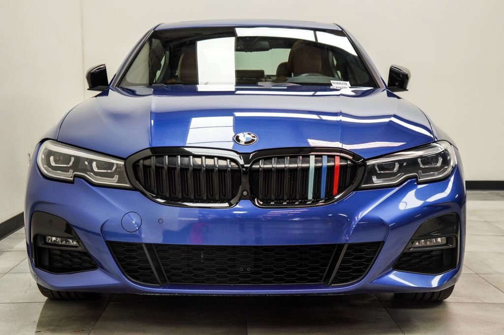 Used 2021 BMW 330i Sedan w/ M Sport Package RWD image 6