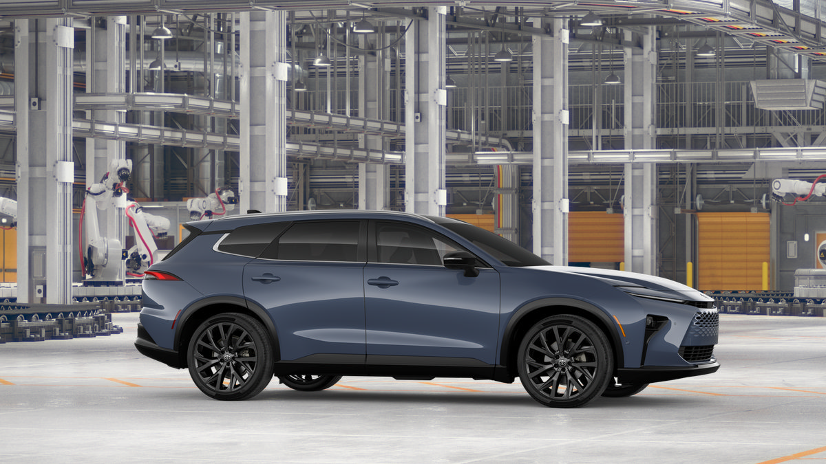 New 2026 Toyota Crown Signia AWD/4WD image 15