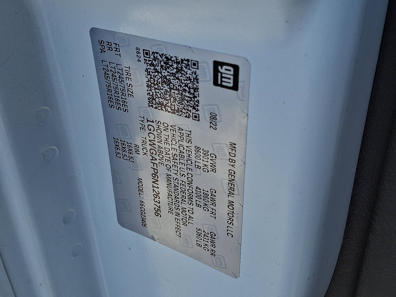 Used 2022 Chevrolet Express 2500 w/ Driver Convenience Package image 28