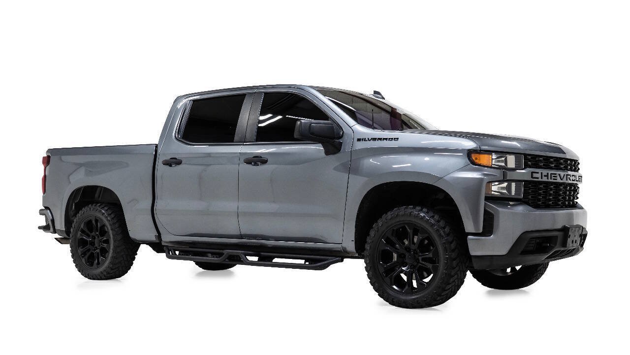 Used 2021 Chevrolet Silverado 1500 Custom w/ LPO, Dark Essentials Package RWD image 1