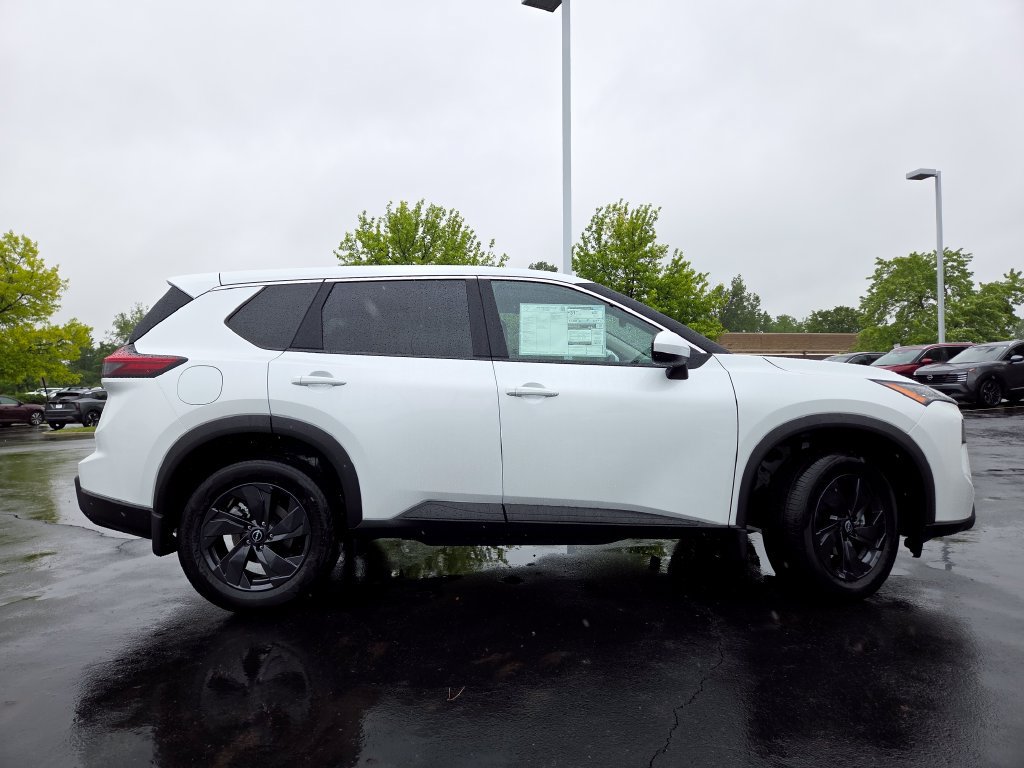 New 2026 Nissan Rogue SV AWD/4WD image 14