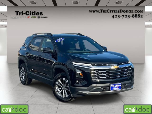 Used 2025 Chevrolet Equinox LT w/ Convenience Package II AWD/4WD image 1