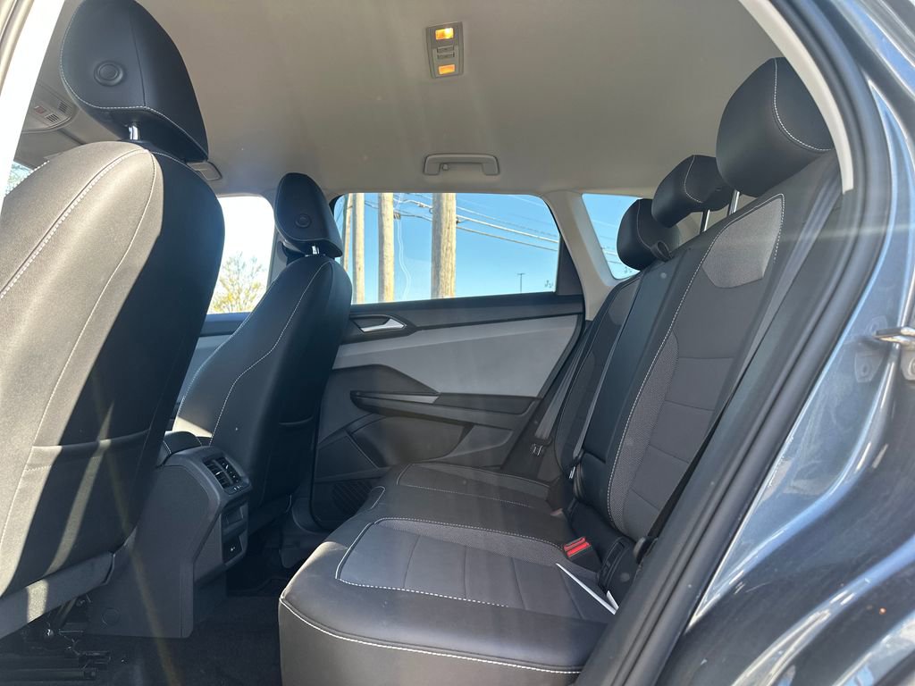 Certified 2022 Volkswagen Taos SE AWD/4WD image 13
