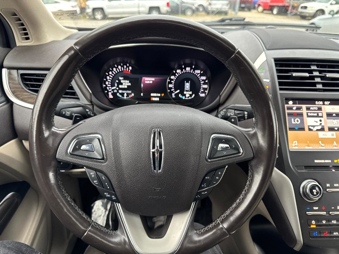Used 2019 Lincoln MKC Reserve image 18