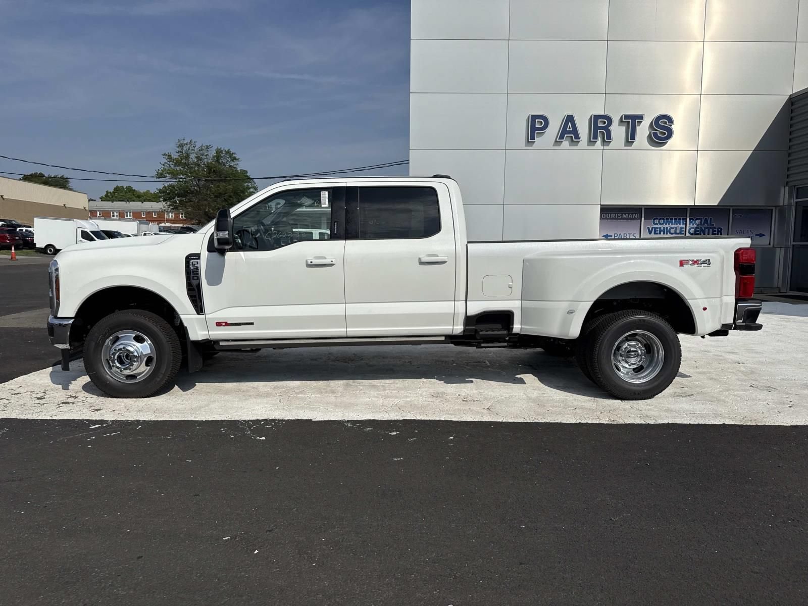 New 2026 Ford F350 Lariat w/ Lariat Ultimate Package AWD/4WD image 6