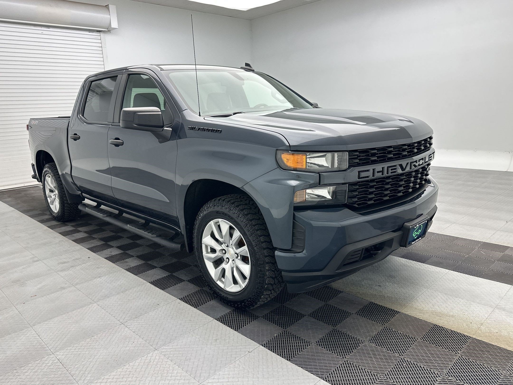 Certified 2022 Chevrolet Silverado 1500 Custom w/ LPO, Dark Essentials Package AWD/4WD image 7